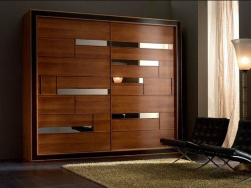 A-modern-wardrobe-design-made-with-teak-wood-and-mirrors_0_1200
